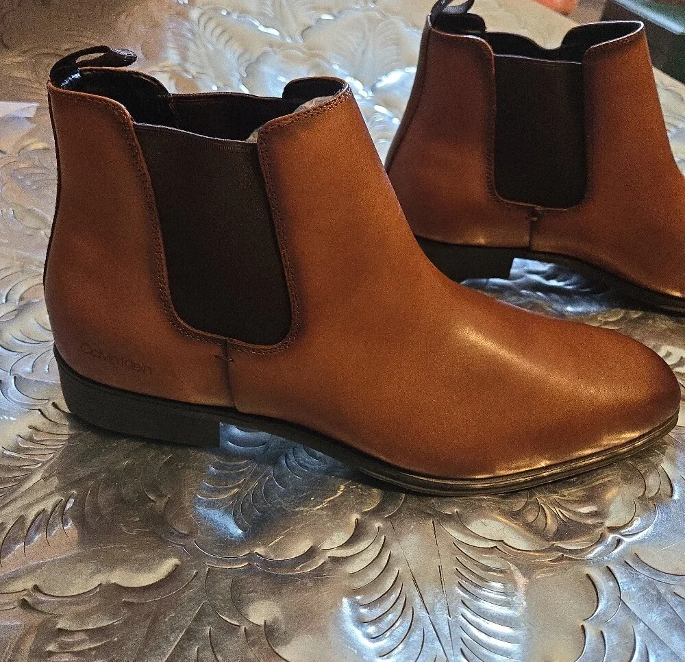 Calvin Klein sleek tan